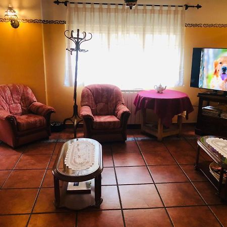 Hostal Jj Salduero 外观 照片